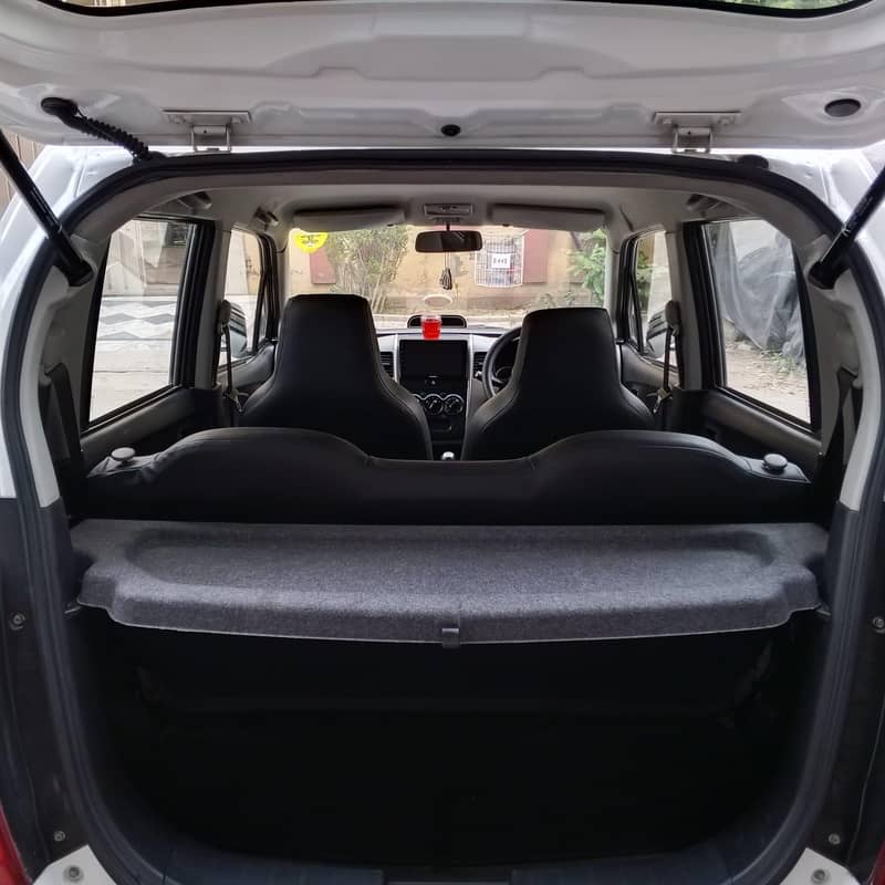 Wagon R 6