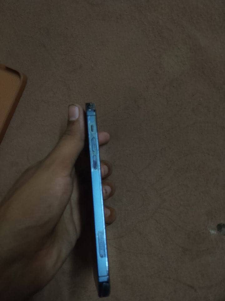 Apple iPhone 12 Pro 1