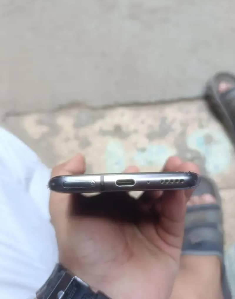 One Plus 7 Pro 3