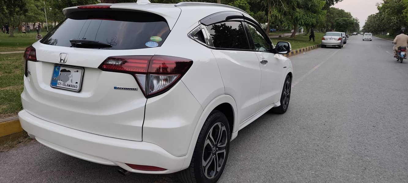 Honda Vezel 2