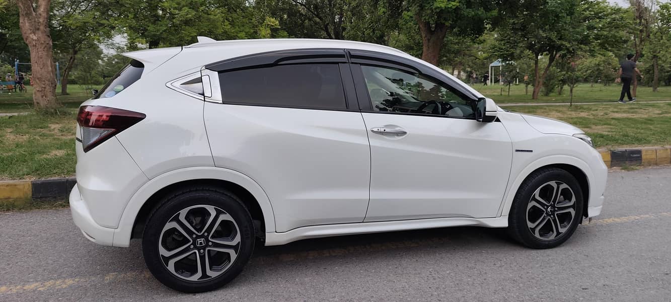 Honda Vezel 3