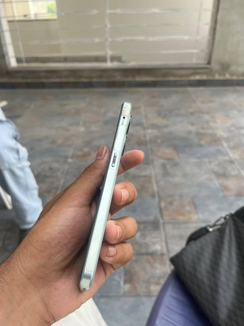 One Plus Ace 2V 2