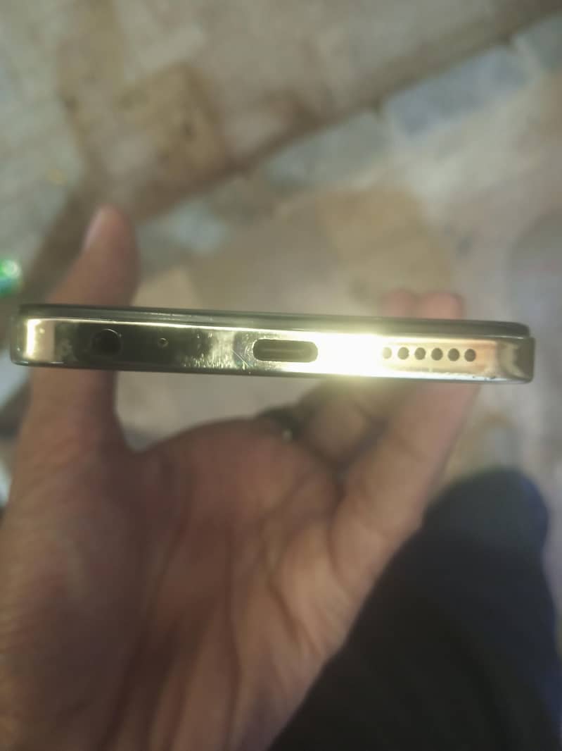 Tecno Spark 20 2