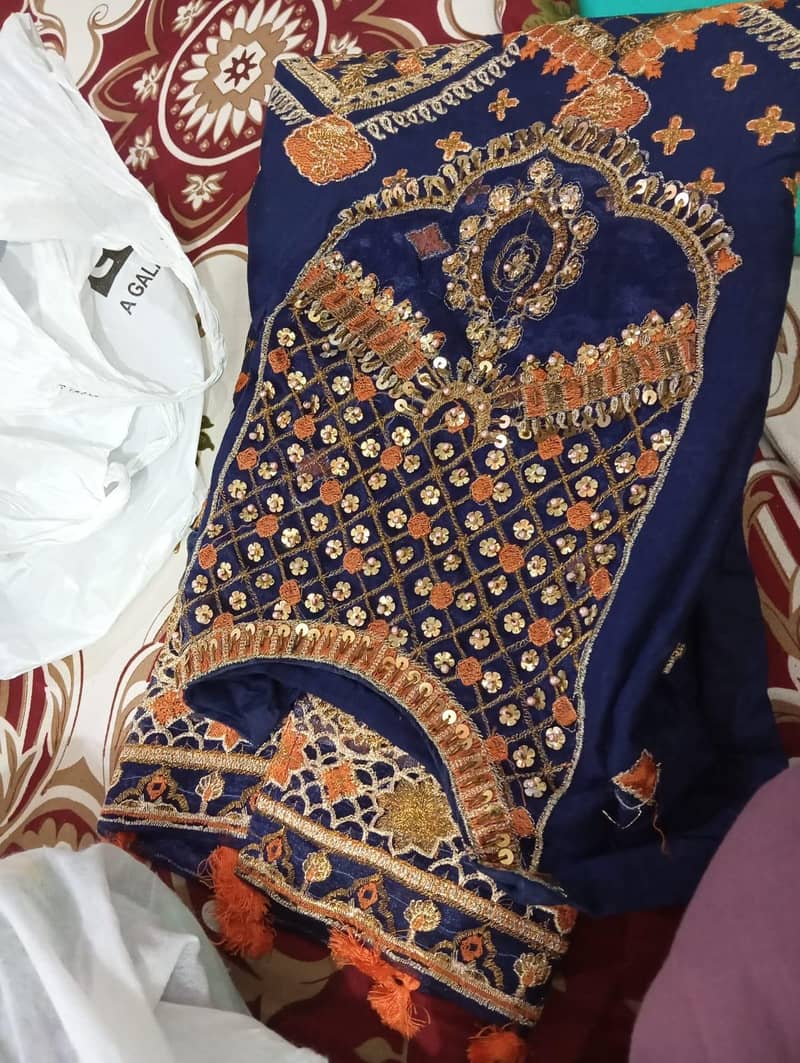 Preloved dresses 0