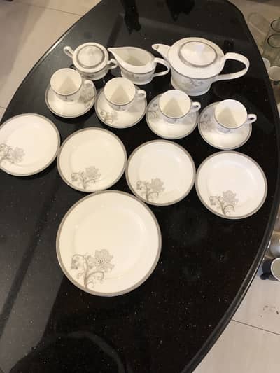 Asorted Crockery (Dinner set 26 leftover pieces) glasses and mugs