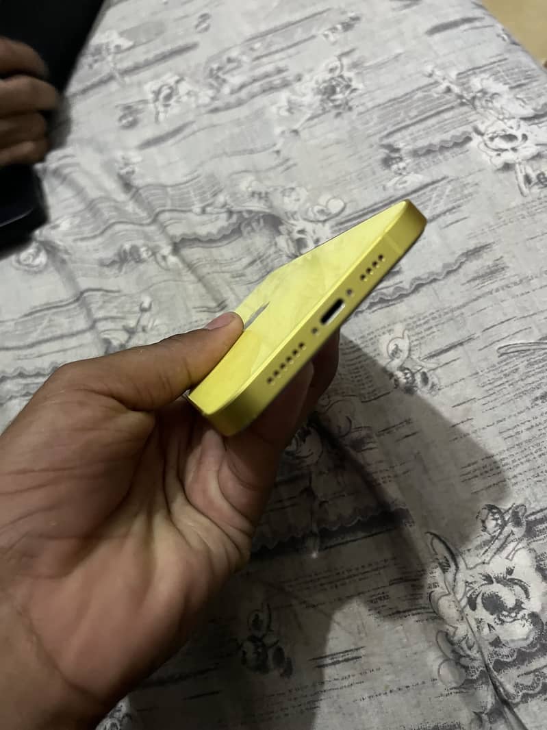 Apple iPhone 14 plus 0