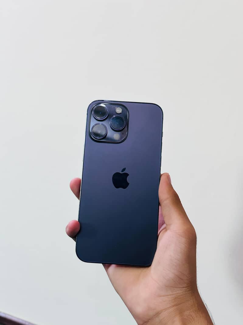 Apple iPhone 14 Pro Max 6