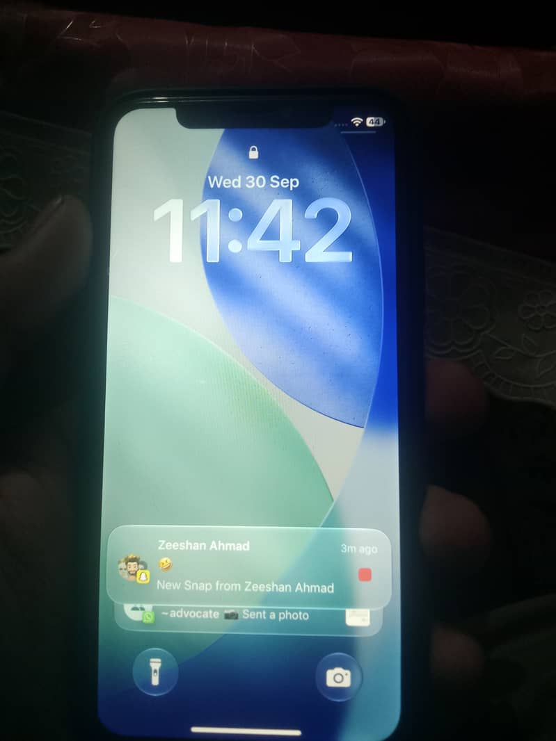 Apple iPhone 11 4