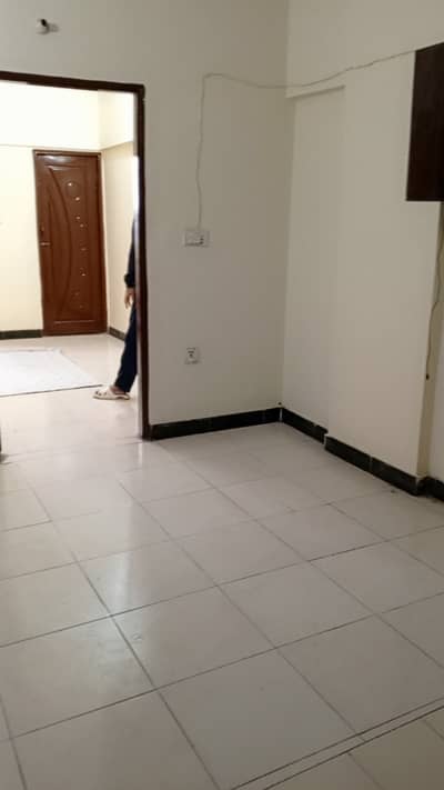 2 Bed Flat For Sale in Munawr Chowrangi Johar Block 12