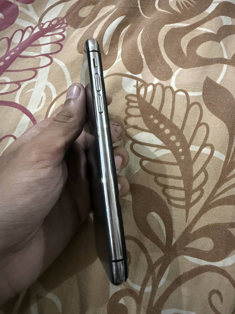 Apple iPhone X 2