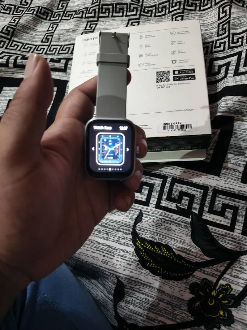 zero lgnite⌚ Gray color 3