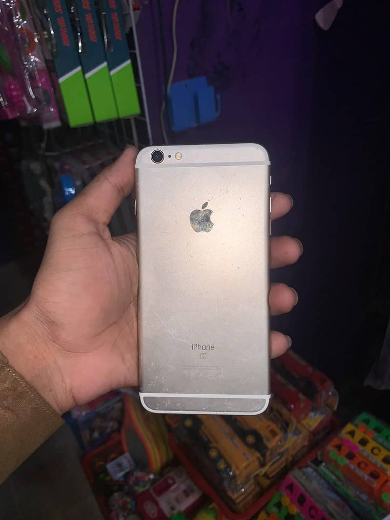 Apple iPhone 6 Plus 1