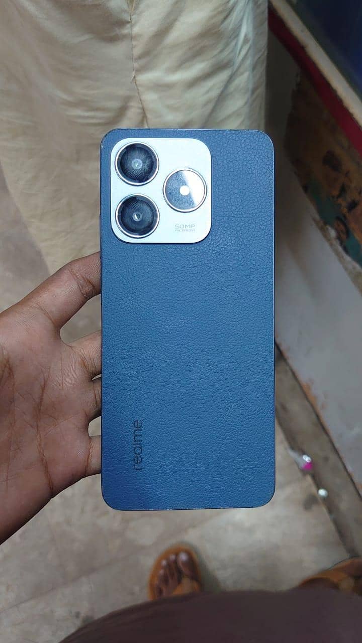 Realme C63 1