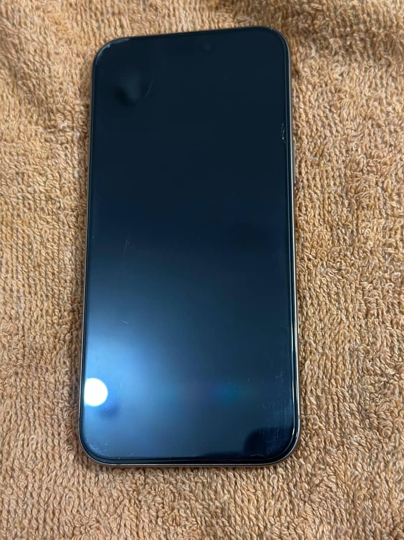 Apple iPhone 16 Pro Max 3