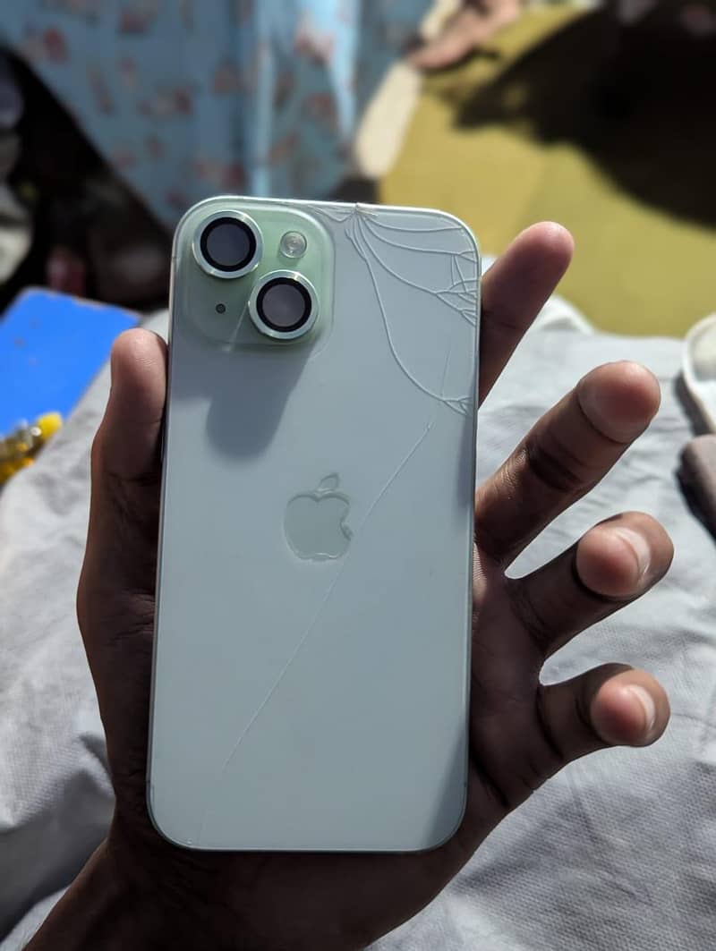 Apple iPhone 15 0