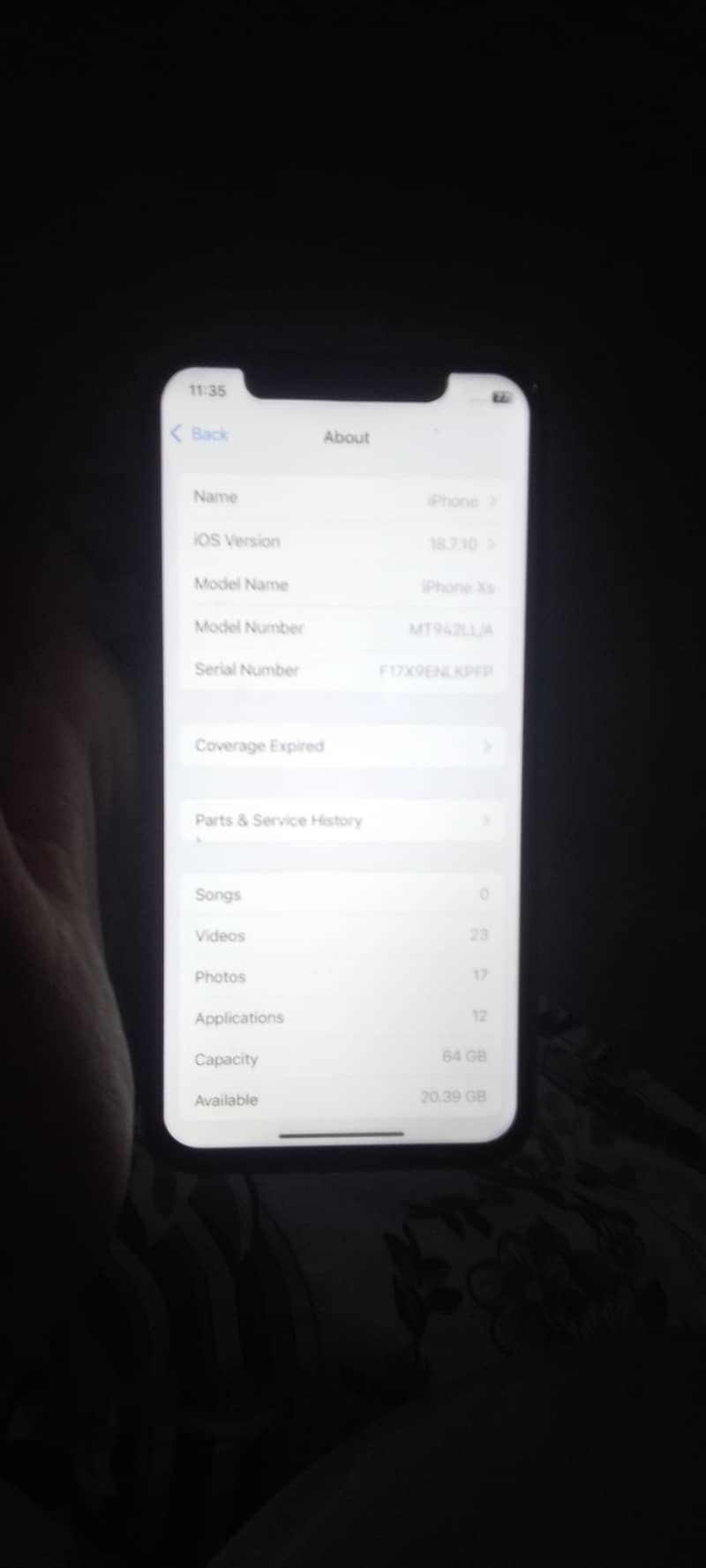 Apple iPhone XS 4