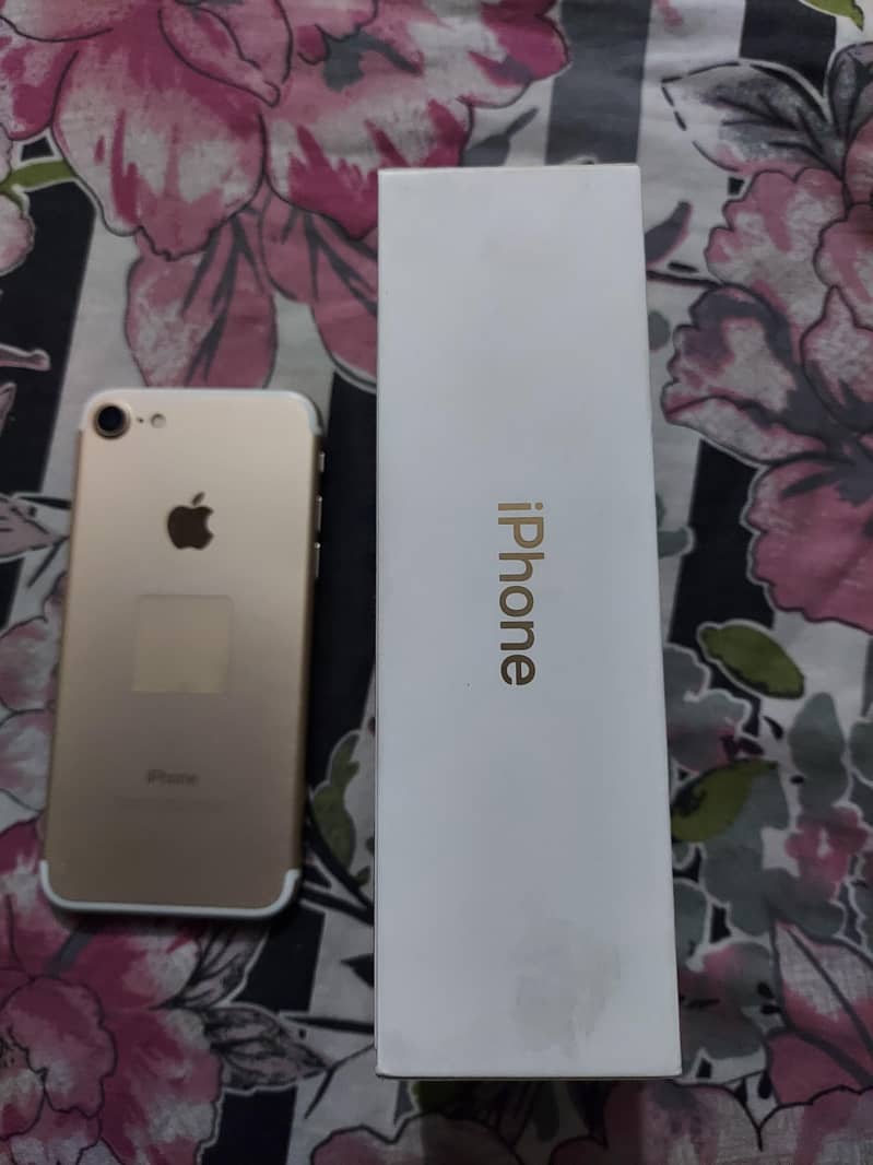 Apple iPhone 7 2