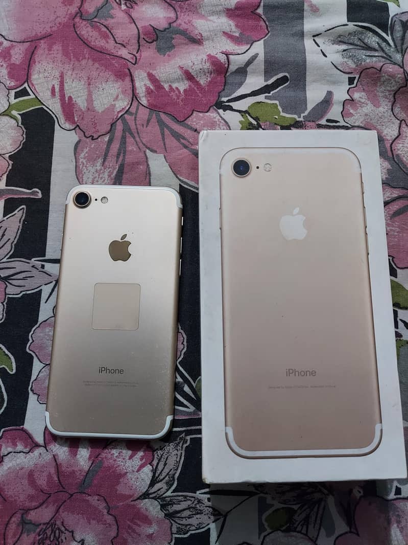 Apple iPhone 7 3