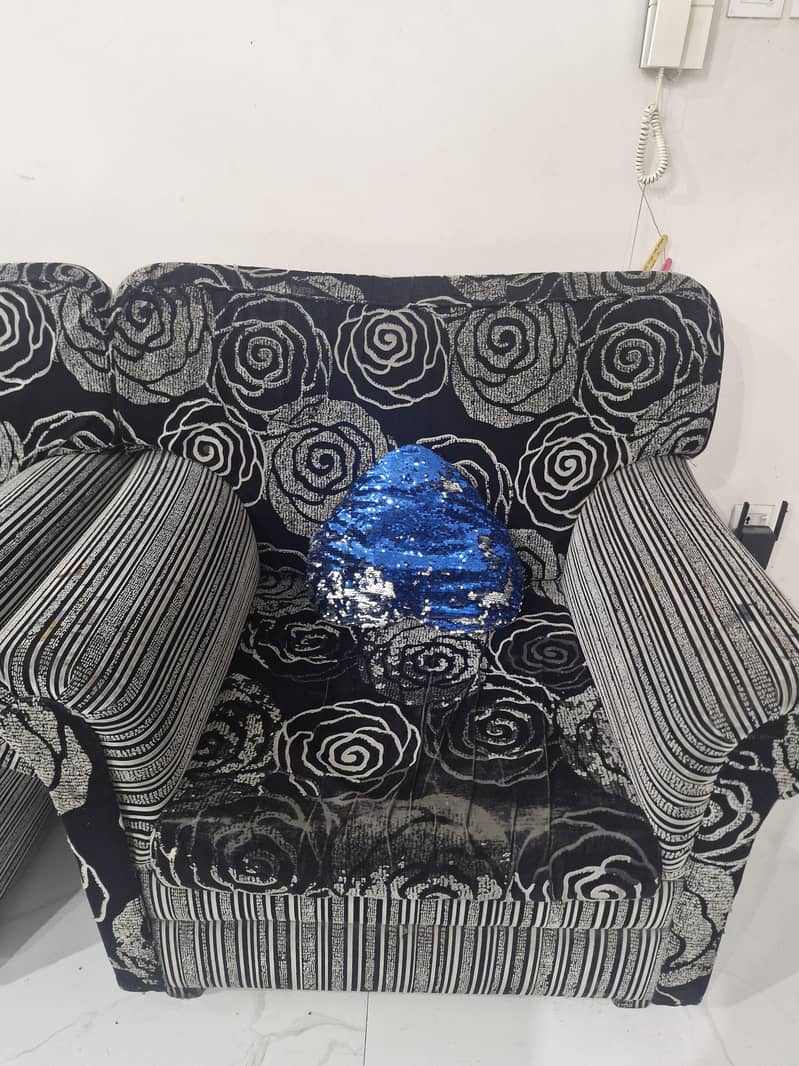 3 seater sofa set 0