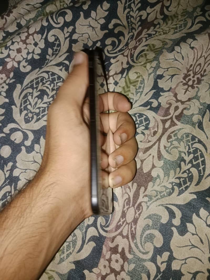 Apple iPhone SE 3