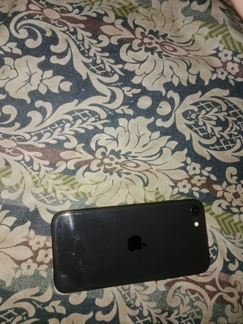 Apple iPhone SE 6
