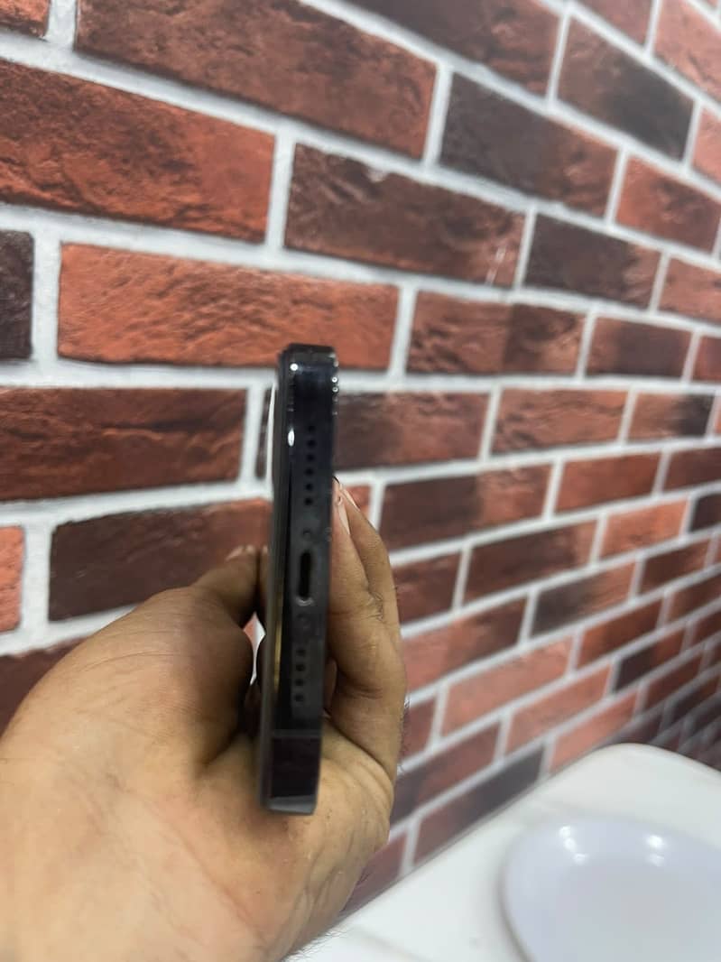 Apple iPhone 14 Pro Max 5