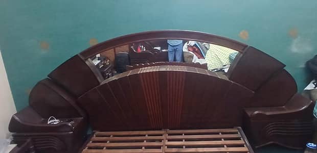 ​Heavy Wooden Double Bed with Dressing Table and Side Tables