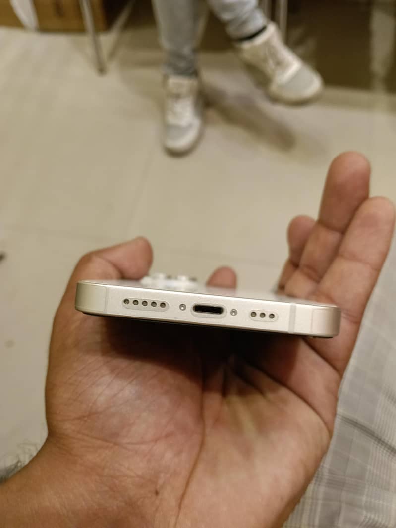Apple iPhone 14 2