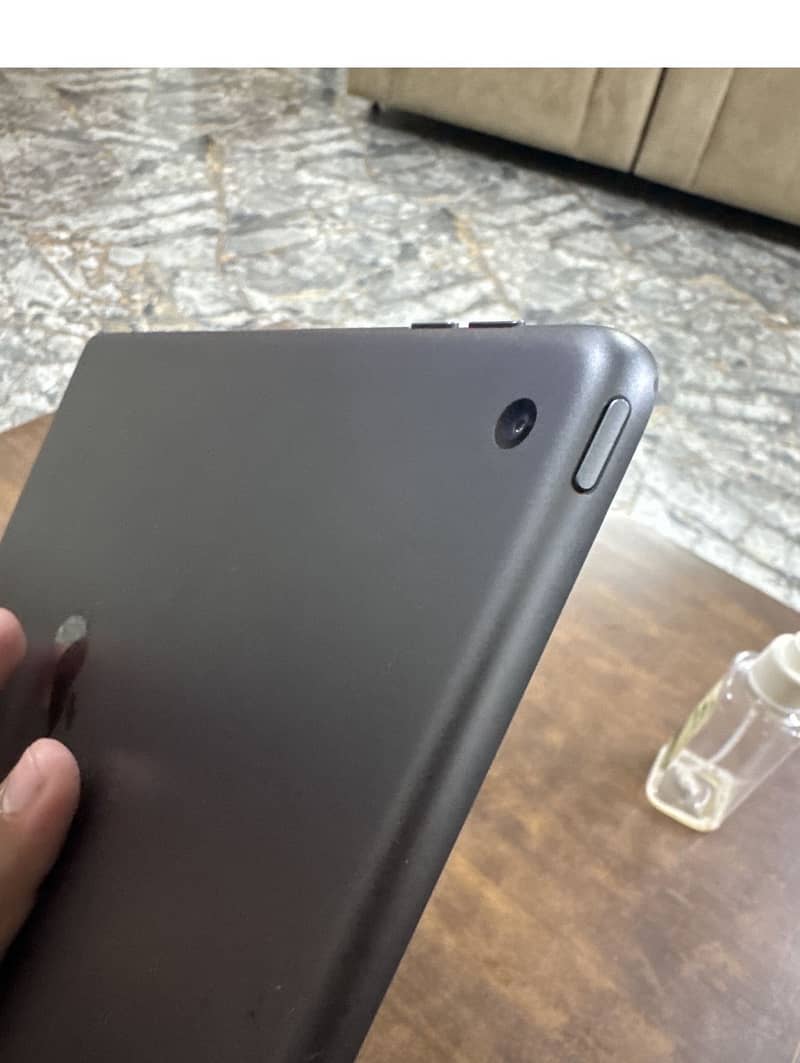 Apple ipad 7th generation 6