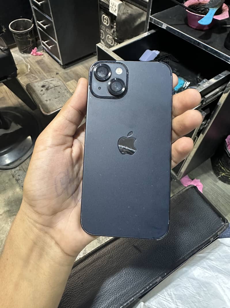 Apple iPhone 13 5