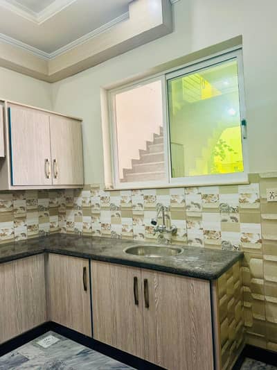 7 marla 1st floor for rent