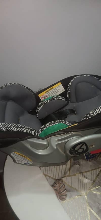 Baby cort Condition 10/10