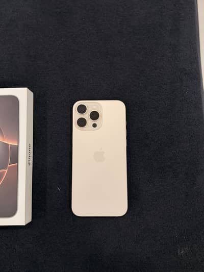 Apple iPhone 16 Pro Max
