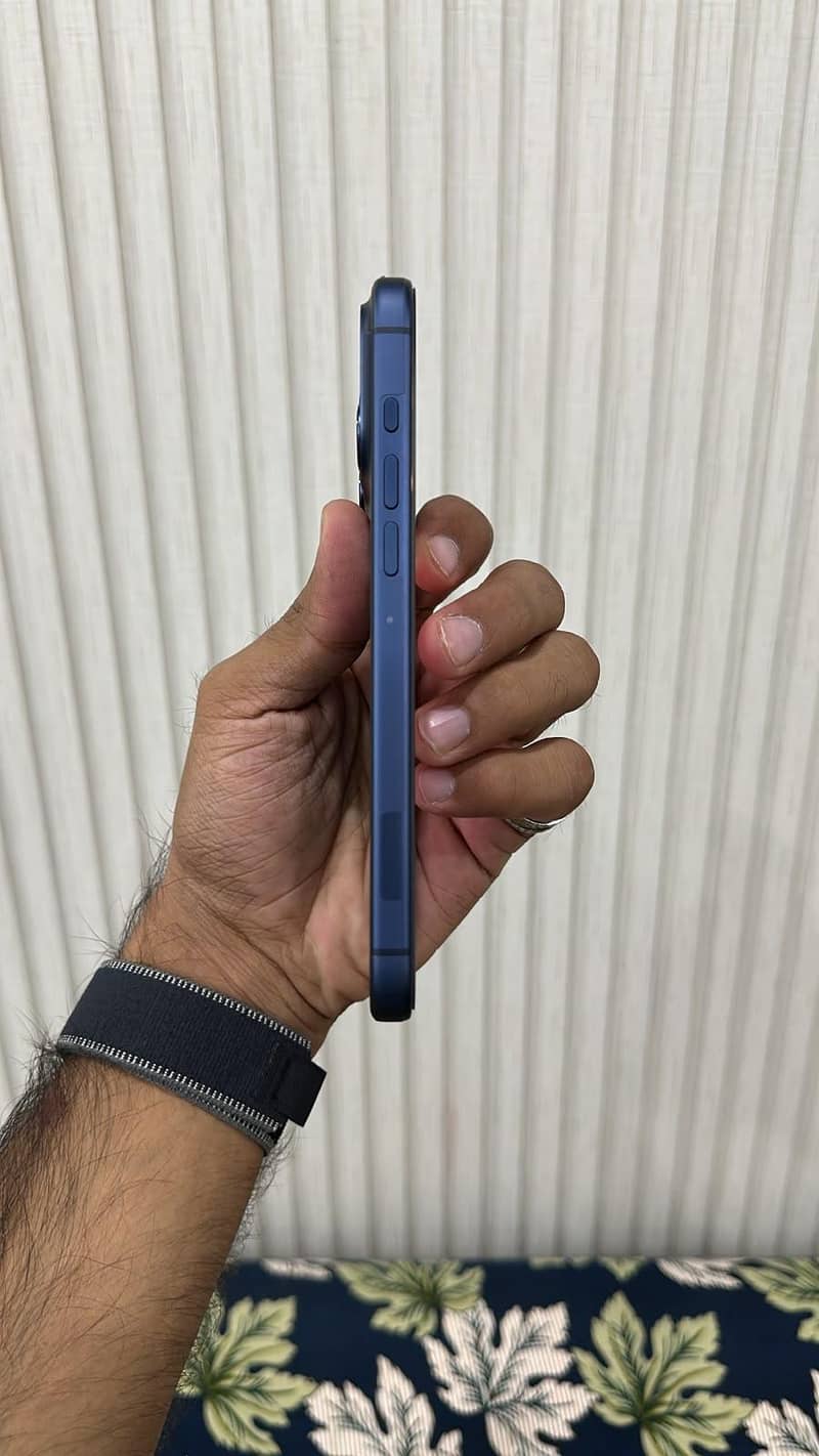 Apple iPhone 17 Pro Max 5