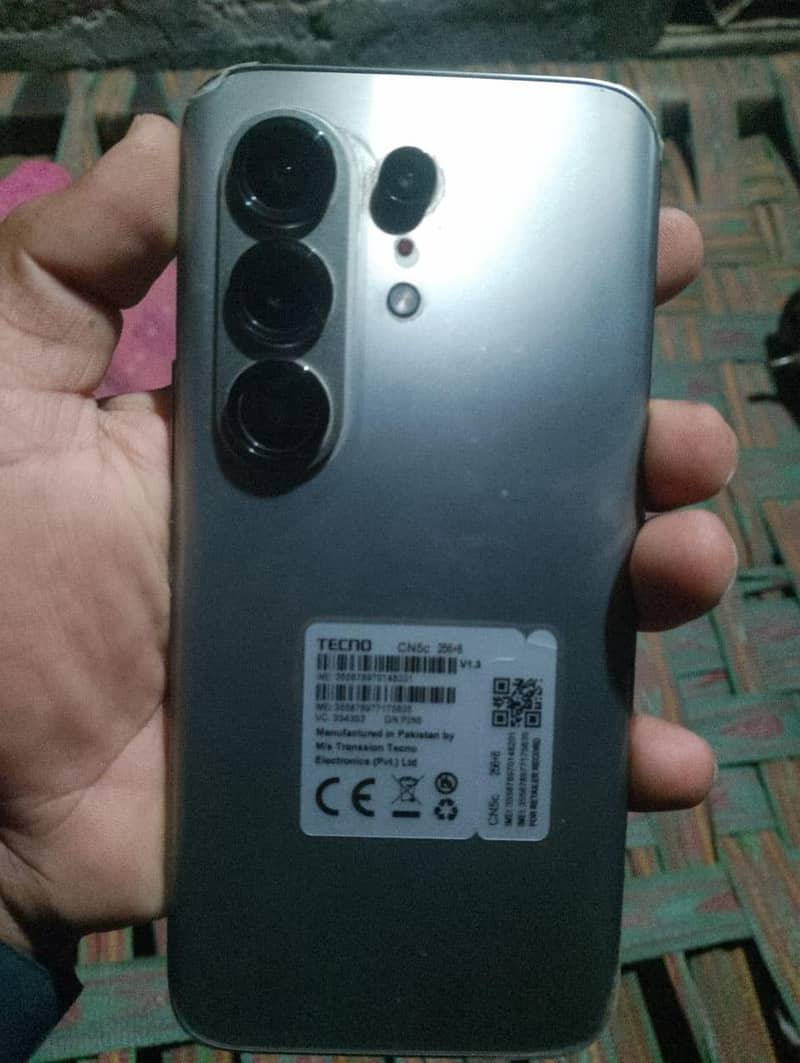 Tecno camon 50 pro 9