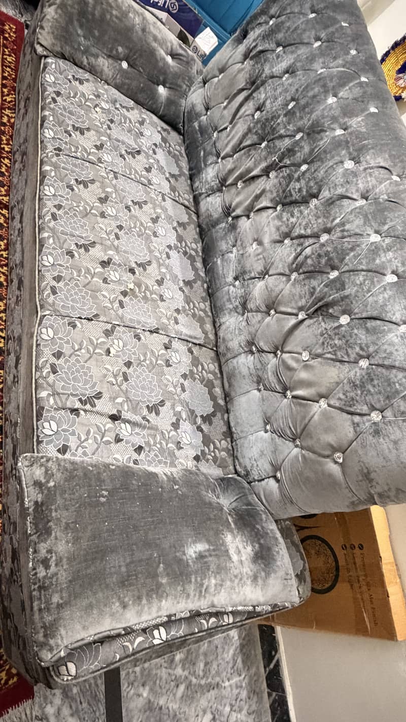 Sofa set ( 5 seater ) 1