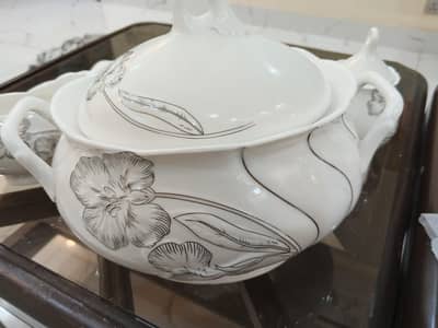 Hutschenreuther dinner set