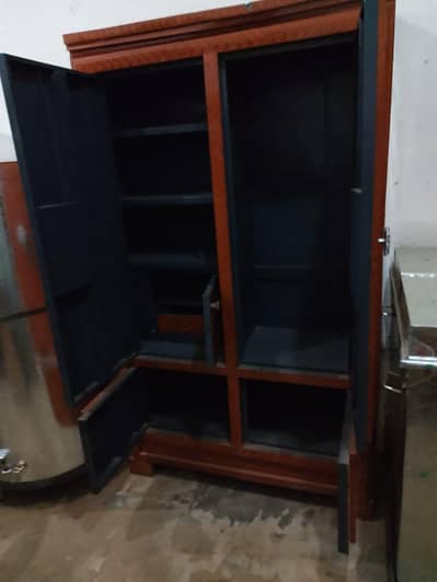 safe almari in good condition
