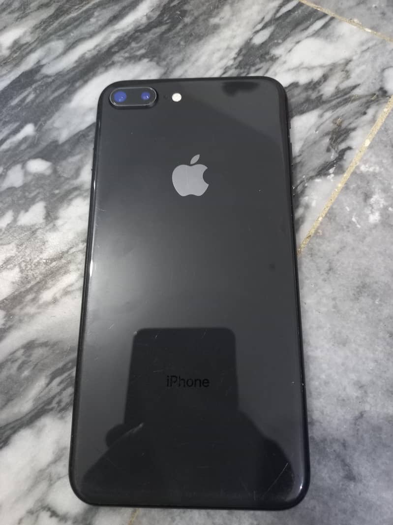 Apple iPhone 8 Plus 0