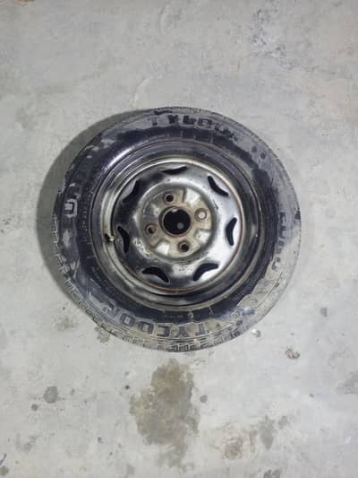 Rim stepni with tyre