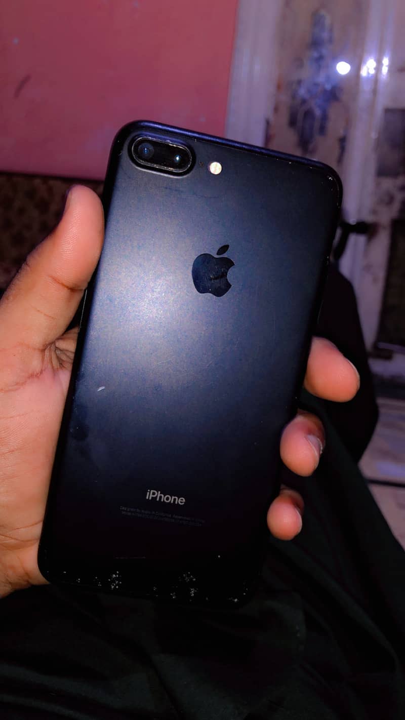 Apple iPhone 7 Plus 3