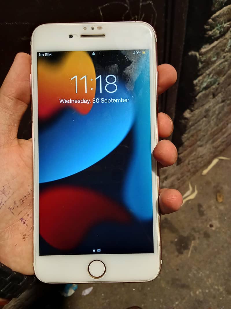 Apple iPhone 7 Plus 0