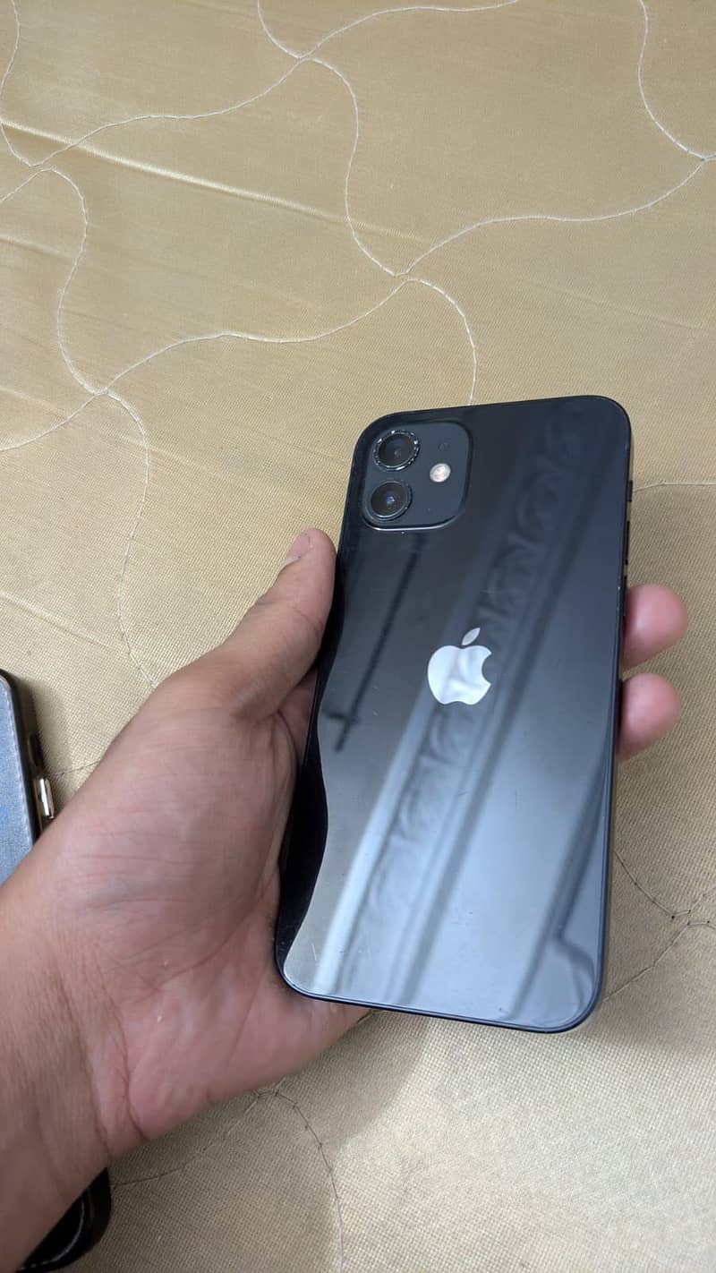 Apple iPhone 12 0
