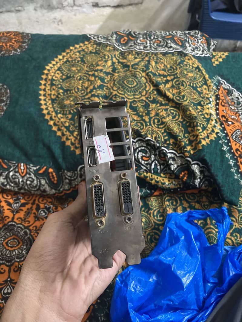 Urgent sale Graphics card 2gb 3