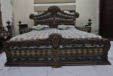 Good condition royal bed
