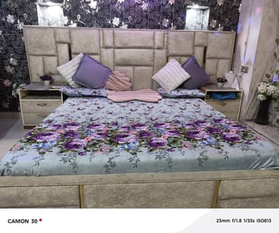2 complete Bed set. .
