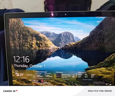 Microsoft Laptop with window 10 pro 8/256gb 1 GB Nvidia graphic touch
