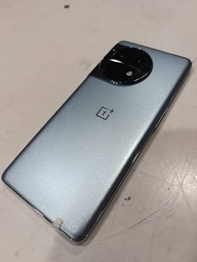 One Plus 11R 8/256 (Beast for PUBG 120FPS)