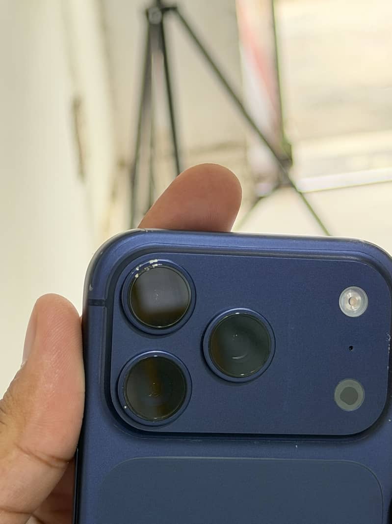 Apple iPhone 17 Pro 4