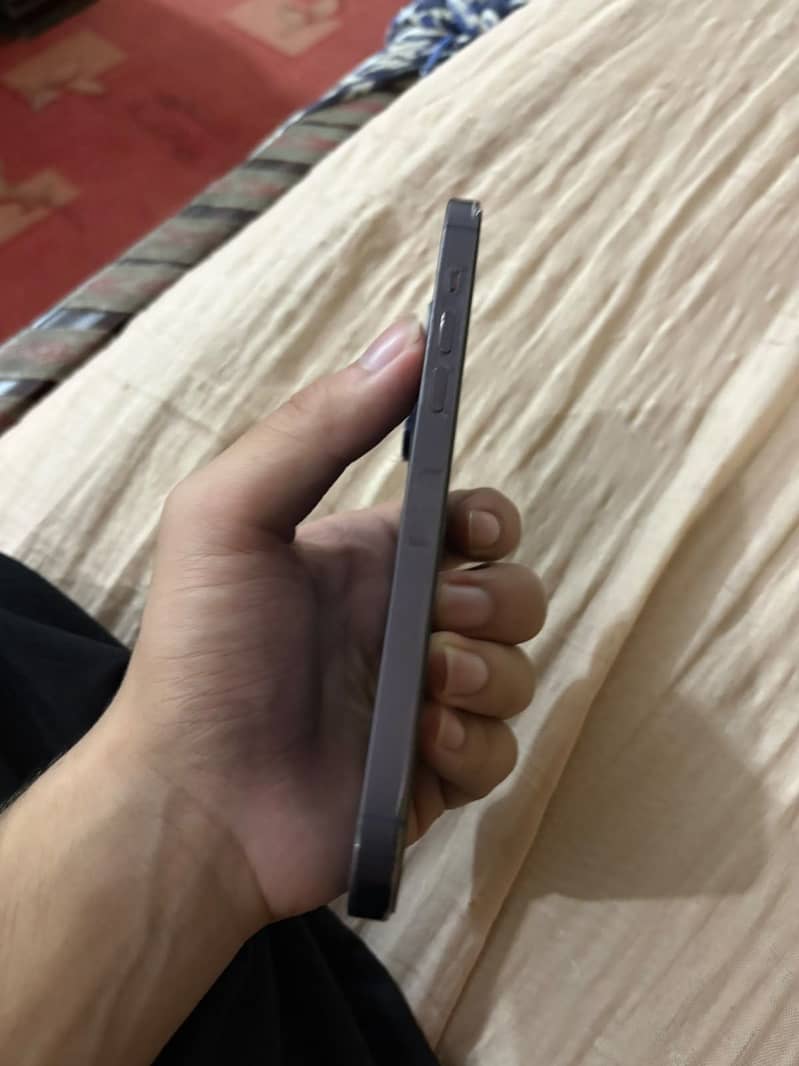 Apple iPhone 14 Pro Max 7